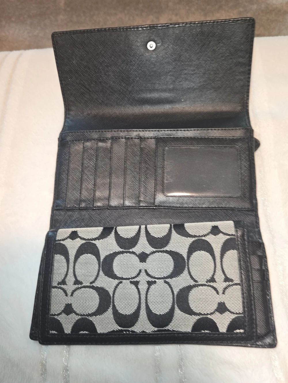 Coach Signature Canvas Trifold Wallet in Black/Gray